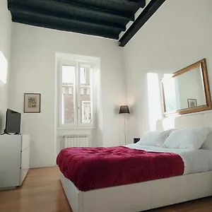 Casa Tiffany Piazza Di Spagna Rzym